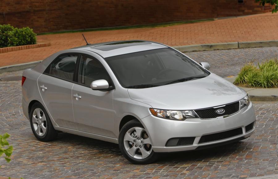  Kia Forte 2009 года  (фото 70 из 128)